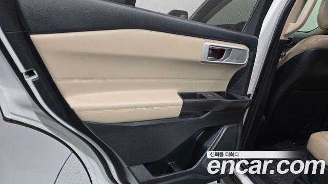 Ford Explorer 2020 — photo 15