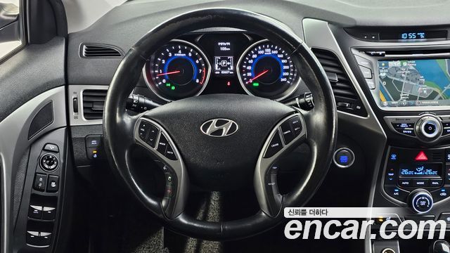 Hyundai AVANTE 2015 — photo 21