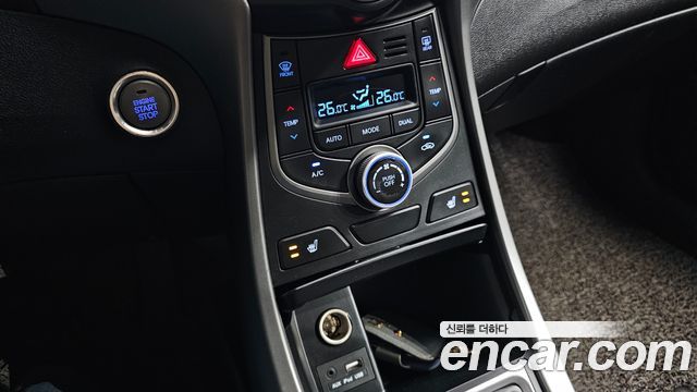 Hyundai AVANTE 2015 — photo 24