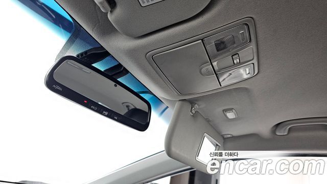 Hyundai AVANTE 2015 — photo 25