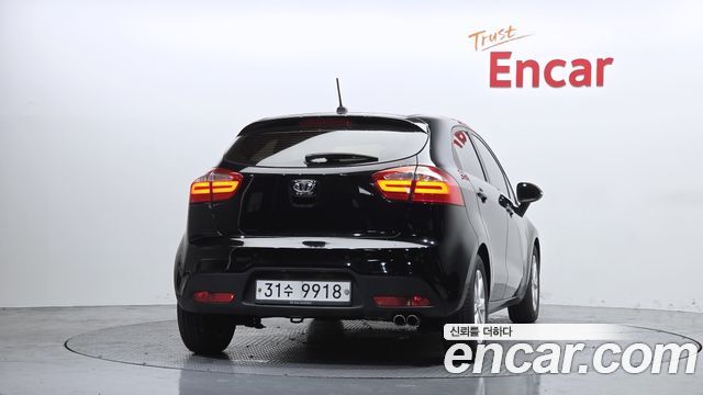 Kia pride 2014 — photo 4
