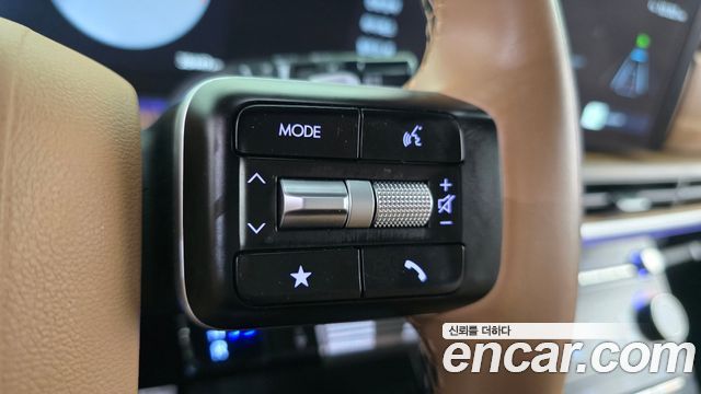 Hyundai Santafe 2025 — photo 23