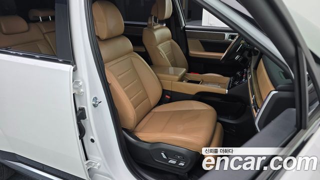 Hyundai Santafe 2025 — photo 16