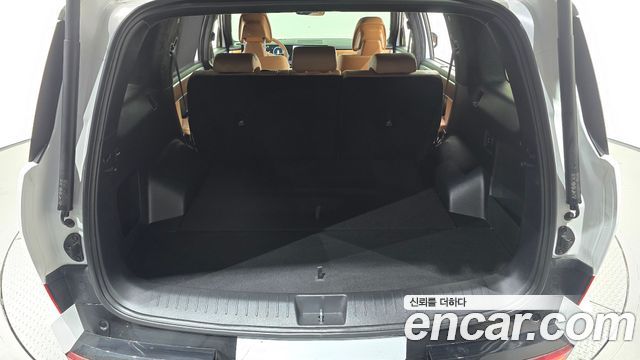 Hyundai Santafe 2025 — photo 34
