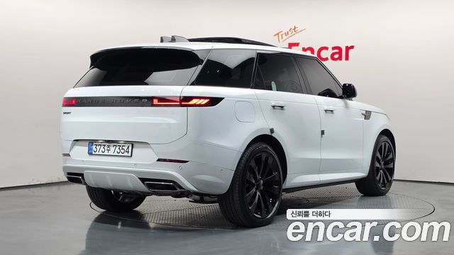Land Rover Range Rover Sport 2026 — photo 2