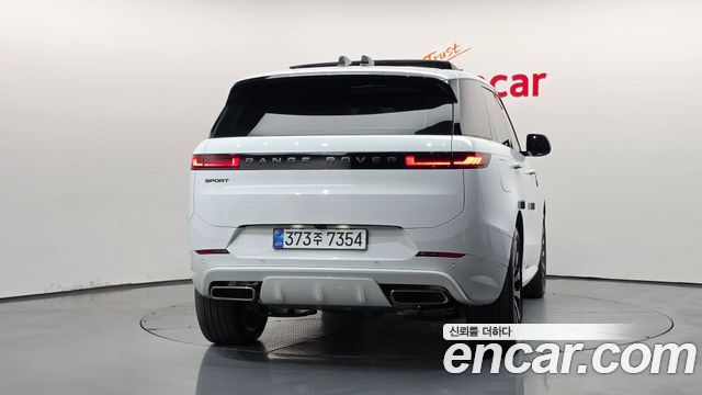 Land Rover Range Rover Sport 2026 — photo 4
