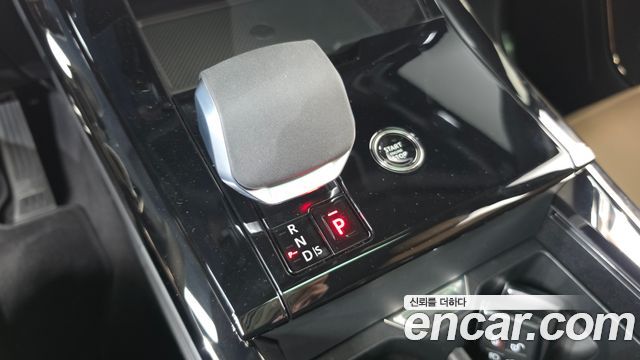 Land Rover Range Rover Sport 2026 — photo 9