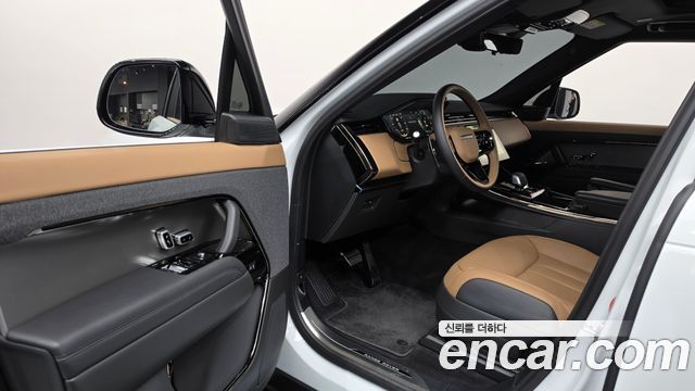 Land Rover Range Rover Sport 2026 — photo 10