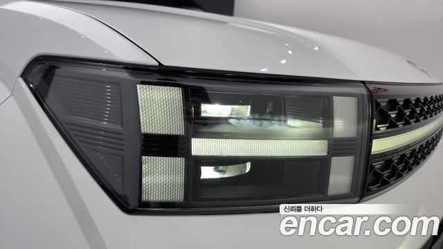 Hyundai Santafe 2024 — photo 8