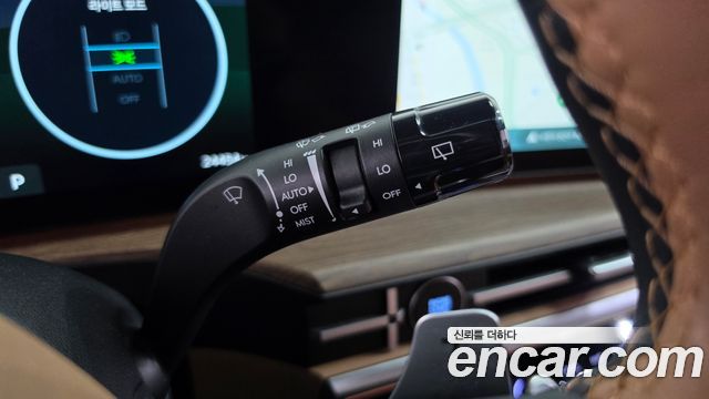 Hyundai Santafe 2024 — photo 28