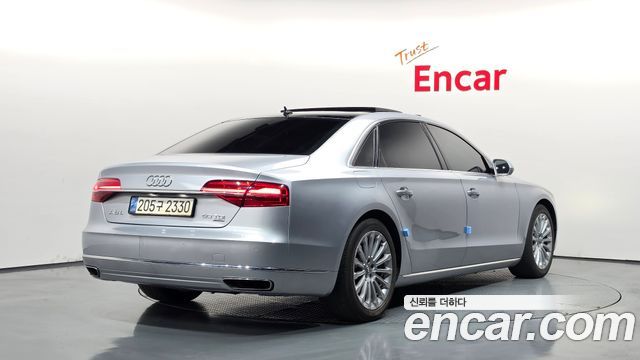 Audi A8 2015 — photo 2