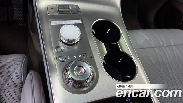 Genesis GV70 2025 — photo 12