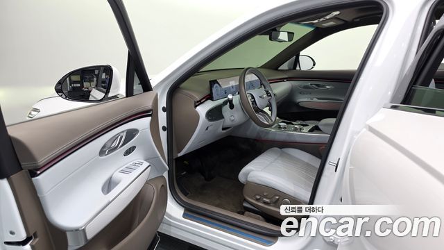 Genesis GV70 2025 — photo 13