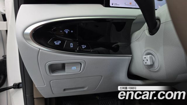 Genesis GV70 2025 — photo 22