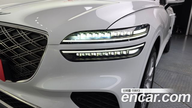 Genesis GV70 2025 — photo 8