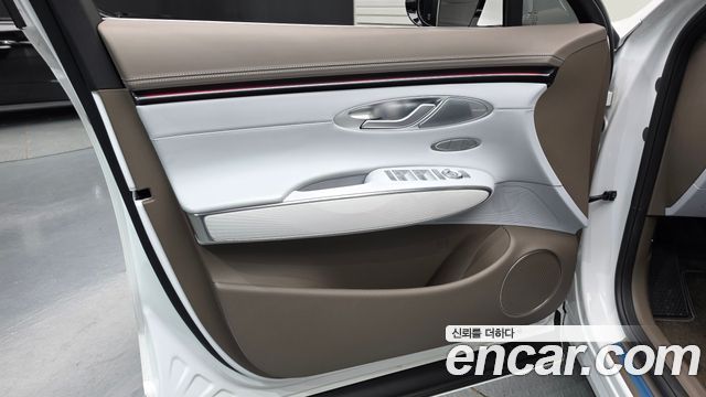 Genesis GV70 2025 — photo 14