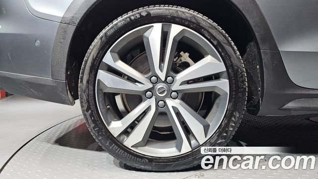 Volvo V60 2019 — photo 5