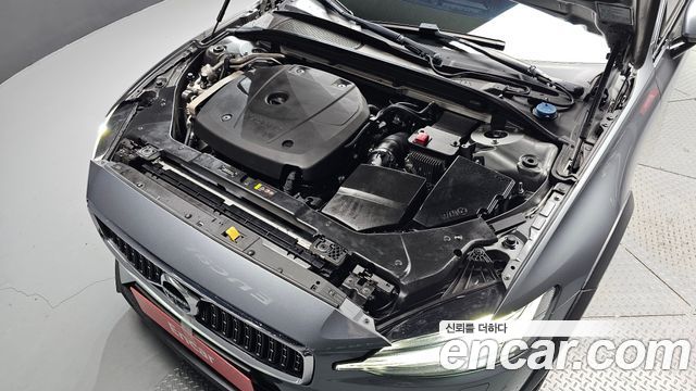 Volvo V60 2019 — photo 6
