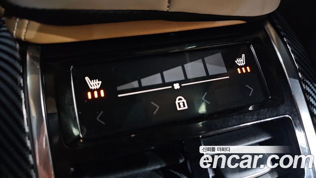 Volvo V60 2019 — photo 19