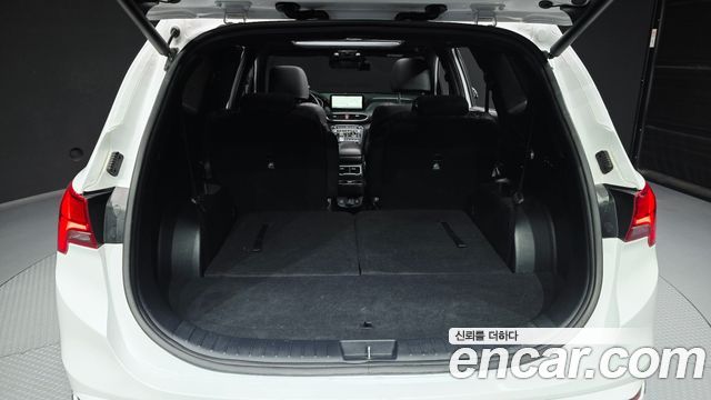 Hyundai Santafe 2022 — photo 19