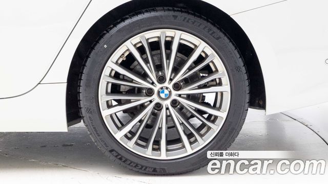 BMW 3-Series 2022 — photo 5
