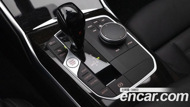 BMW 3-Series 2022 — photo 9