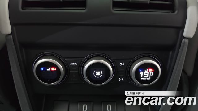 Land Rover Defender 2026 — photo 13