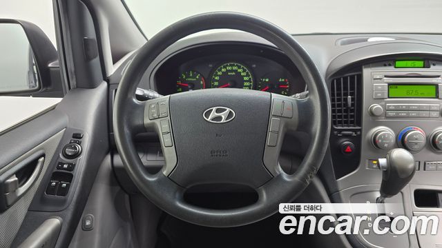 Hyundai Starex 2012 — photo 12