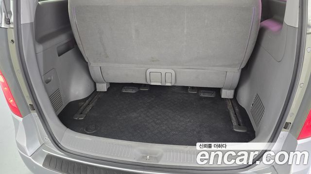 Hyundai Starex 2012 — photo 13