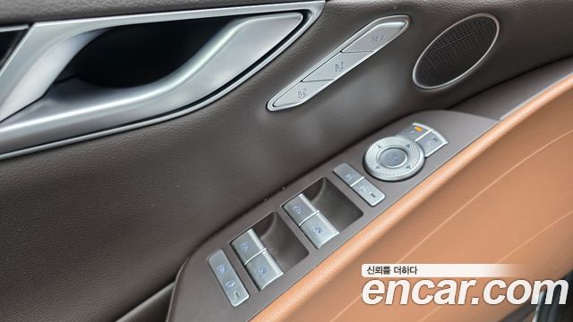 Genesis G80 2021 — photo 28