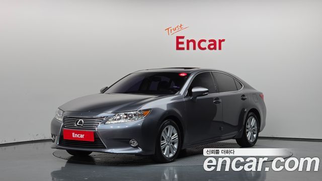 Lexus ES 2015 — photo 1
