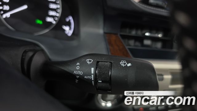 Lexus ES 2015 — photo 20