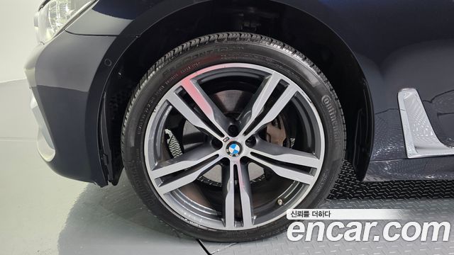 BMW 7-Series 2019 — photo 5