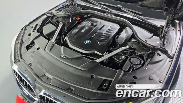 BMW 7-Series 2019 — photo 6