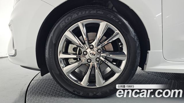 Kia Canival 2019 — photo 5
