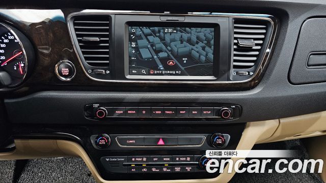 Kia Canival 2019 — photo 20