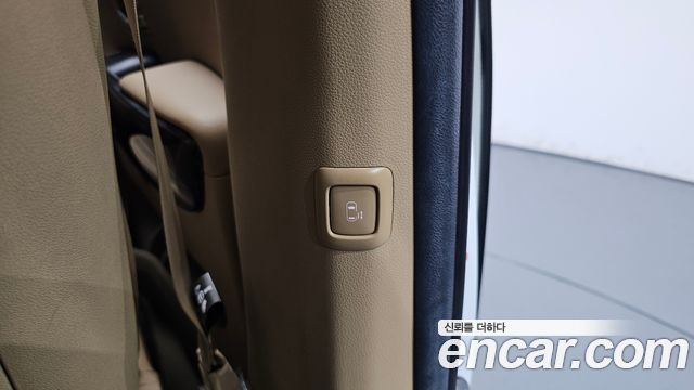 Kia Canival 2019 — photo 25