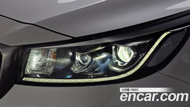 Kia Canival 2019 — photo 8