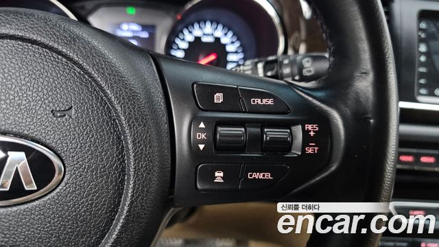 Kia Canival 2019 — photo 31