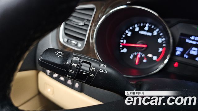 Kia Canival 2019 — photo 34