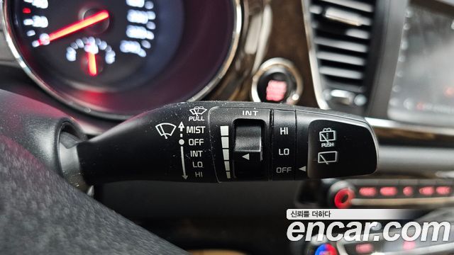 Kia Canival 2019 — photo 35