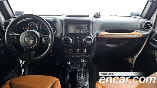 Jeep Wrangler 2017 — photo 10