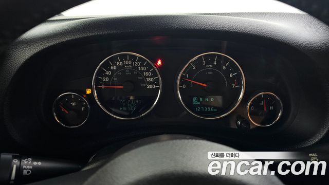 Jeep Wrangler 2017 — photo 11