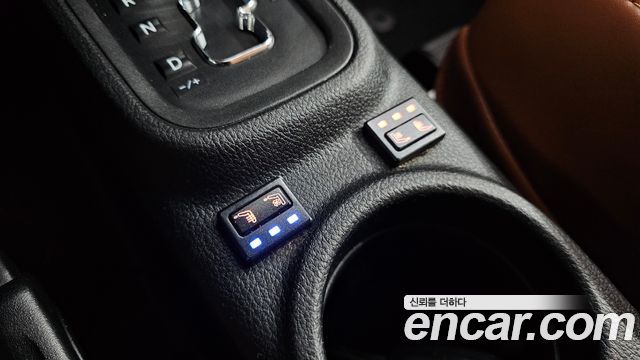 Jeep Wrangler 2017 — photo 23