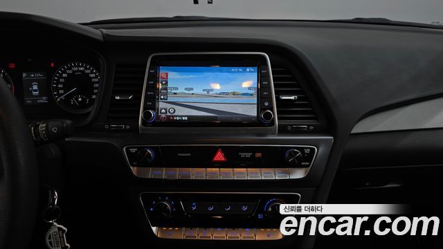 Hyundai Sonata 2019 — photo 19