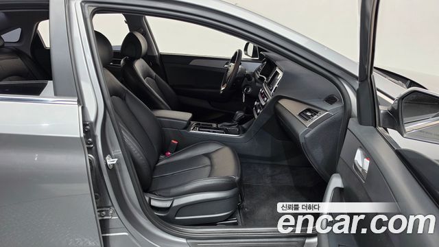 Hyundai Sonata 2019 — photo 16