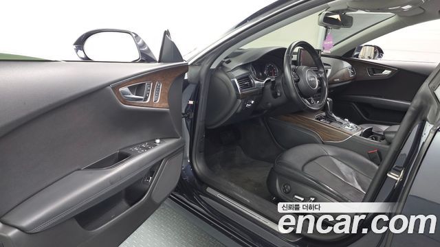 Audi A7 2016 — photo 10