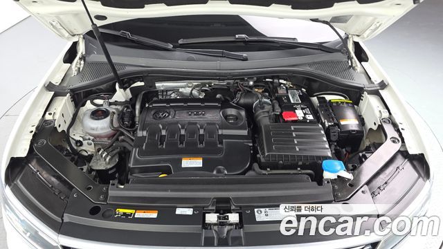Volkswagen Tiguan 2018 — photo 6