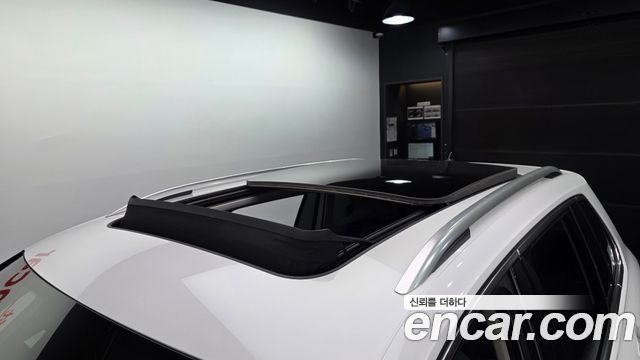 Volkswagen Tiguan 2018 — photo 19