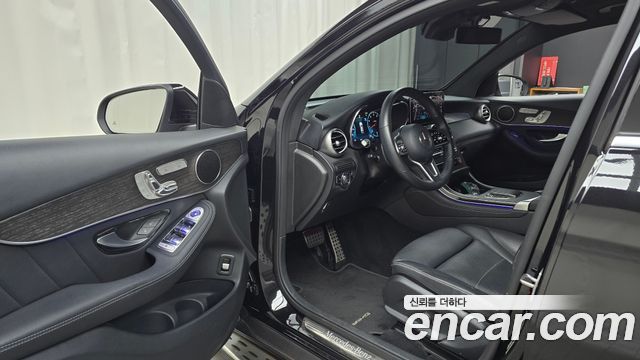 Mercedes-Benz GLC-Class 2020 — photo 13